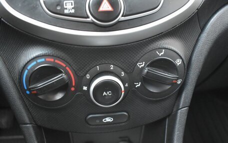 Hyundai Solaris II рестайлинг, 2012 год, 620 000 рублей, 13 фотография