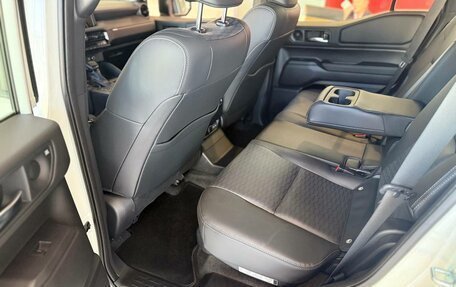 Toyota Land Cruiser Prado, 2024 год, 10 950 000 рублей, 14 фотография