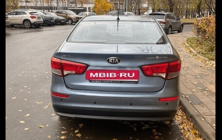 KIA Rio III рестайлинг, 2015 год, 940 000 рублей, 2 фотография