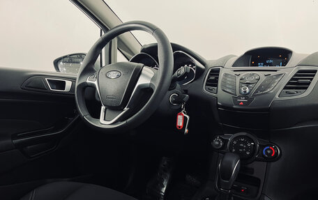 Ford Fiesta, 2016 год, 950 000 рублей, 13 фотография