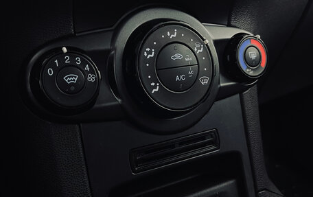 Ford Fiesta, 2016 год, 950 000 рублей, 17 фотография