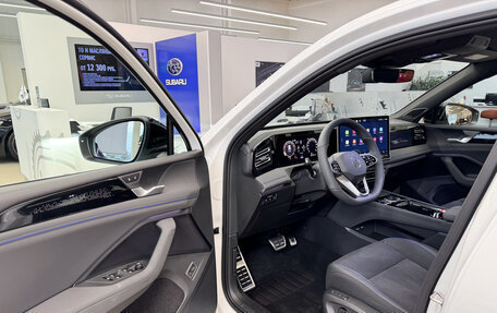 Volkswagen Tiguan, 2025 год, 5 100 000 рублей, 10 фотография