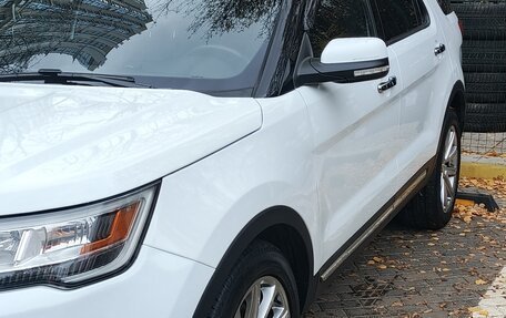 Ford Explorer VI, 2018 год, 3 900 000 рублей, 2 фотография