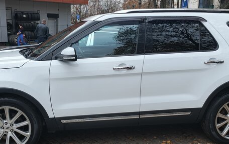 Ford Explorer VI, 2018 год, 3 900 000 рублей, 3 фотография