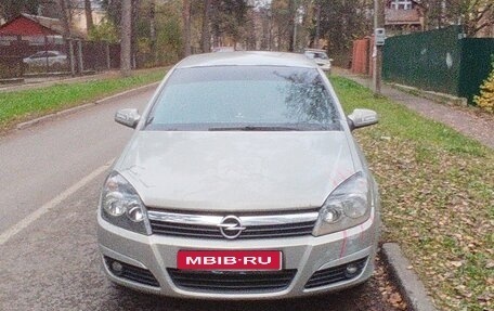 Opel Astra H, 2005 год, 280 000 рублей, 1 фотография