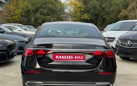 Mercedes-Benz E-Класс, 2024 год, 8 180 000 рублей, 3 фотография