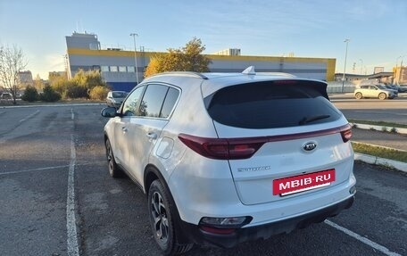 KIA Sportage IV рестайлинг, 2020 год, 2 600 000 рублей, 2 фотография