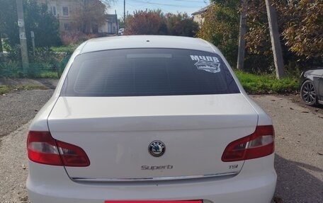 Skoda Superb III рестайлинг, 2012 год, 1 280 000 рублей, 3 фотография