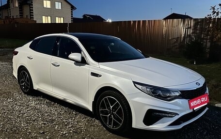 KIA Optima IV, 2018 год, 2 300 000 рублей, 5 фотография