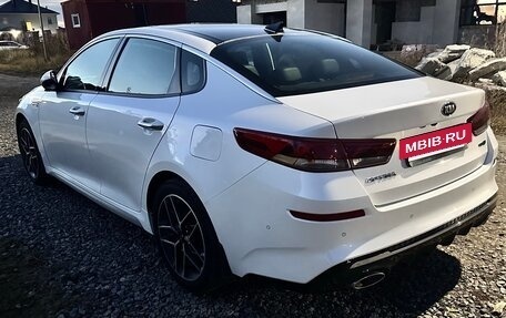 KIA Optima IV, 2018 год, 2 300 000 рублей, 9 фотография