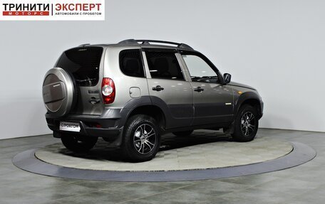 Chevrolet Niva I рестайлинг, 2015 год, 747 000 рублей, 5 фотография