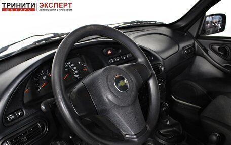 Chevrolet Niva I рестайлинг, 2015 год, 747 000 рублей, 10 фотография