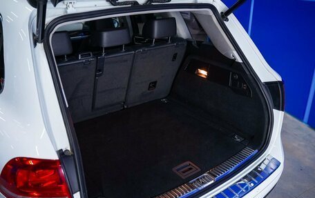 Volkswagen Touareg III, 2012 год, 2 375 000 рублей, 9 фотография