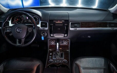 Volkswagen Touareg III, 2012 год, 2 375 000 рублей, 12 фотография