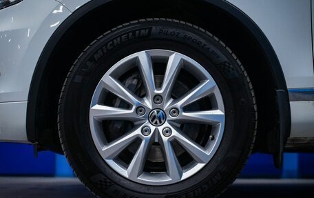 Volkswagen Touareg III, 2012 год, 2 375 000 рублей, 10 фотография