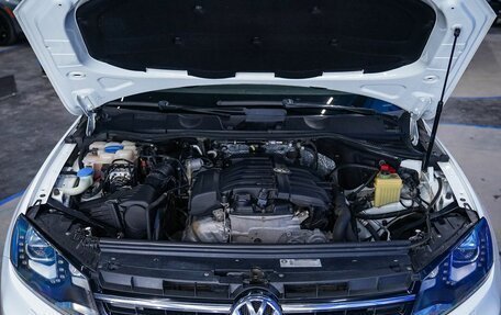 Volkswagen Touareg III, 2012 год, 2 375 000 рублей, 19 фотография