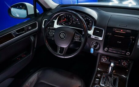 Volkswagen Touareg III, 2012 год, 2 375 000 рублей, 34 фотография