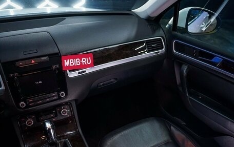 Volkswagen Touareg III, 2012 год, 2 375 000 рублей, 36 фотография