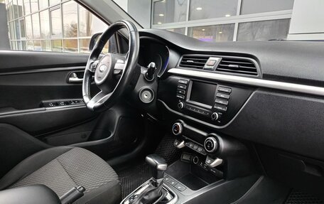 KIA Rio IV, 2020 год, 1 549 000 рублей, 6 фотография