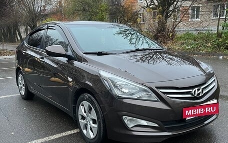 Hyundai Solaris II рестайлинг, 2016 год, 980 000 рублей, 2 фотография