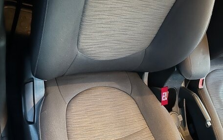 Hyundai Solaris II рестайлинг, 2016 год, 980 000 рублей, 12 фотография