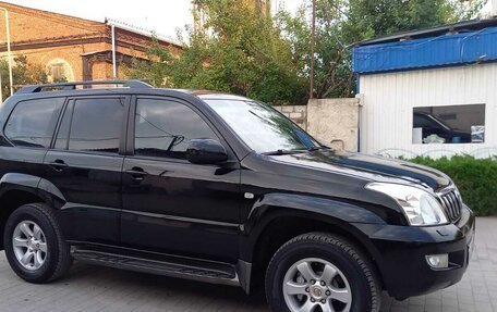 Toyota Land Cruiser Prado 120 рестайлинг, 2003 год, 1 790 000 рублей, 8 фотография