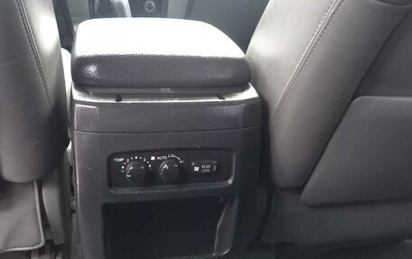 Toyota Land Cruiser Prado 120 рестайлинг, 2003 год, 1 790 000 рублей, 19 фотография