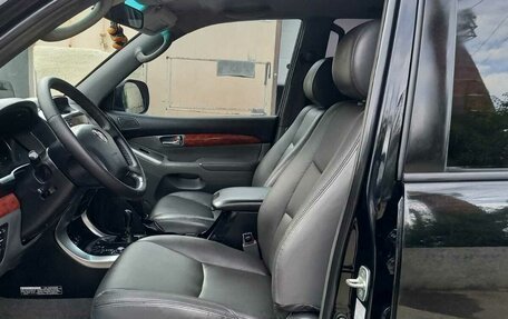 Toyota Land Cruiser Prado 120 рестайлинг, 2003 год, 1 790 000 рублей, 15 фотография