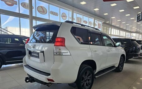 Toyota Land Cruiser Prado 150 рестайлинг 2, 2011 год, 2 779 000 рублей, 6 фотография