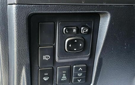 Toyota Land Cruiser Prado 150 рестайлинг 2, 2011 год, 2 779 000 рублей, 13 фотография