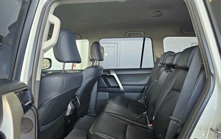 Toyota Land Cruiser Prado 150 рестайлинг 2, 2011 год, 2 779 000 рублей, 17 фотография