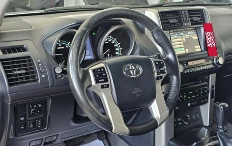 Toyota Land Cruiser Prado 150 рестайлинг 2, 2011 год, 2 779 000 рублей, 12 фотография