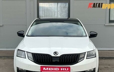 Skoda Octavia, 2018 год, 1 755 000 рублей, 2 фотография