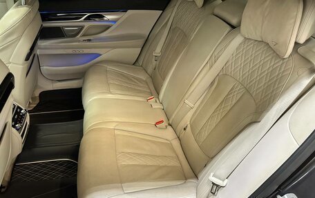 BMW 7 серия, 2015 год, 2 750 000 рублей, 6 фотография