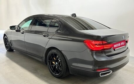 BMW 7 серия, 2015 год, 2 750 000 рублей, 3 фотография