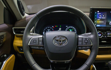 Toyota Highlander, 2025 год, 5 950 000 рублей, 14 фотография