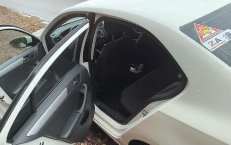 Volkswagen Jetta VI, 2013 год, 700 000 рублей, 7 фотография