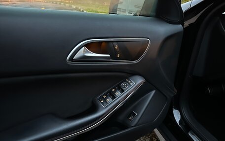 Mercedes-Benz GLA, 2015 год, 2 500 000 рублей, 13 фотография