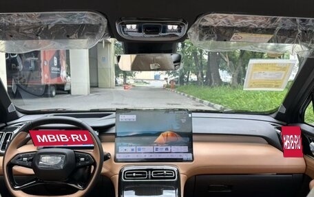 Geely Atlas, 2025 год, 2 500 000 рублей, 6 фотография