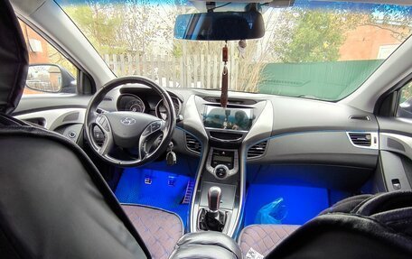 Hyundai Elantra V, 2012 год, 1 050 000 рублей, 4 фотография