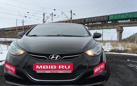 Hyundai Elantra V, 2012 год, 1 050 000 рублей, 2 фотография