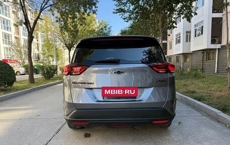 Chevrolet Orlando, 2022 год, 1 080 999 рублей, 4 фотография