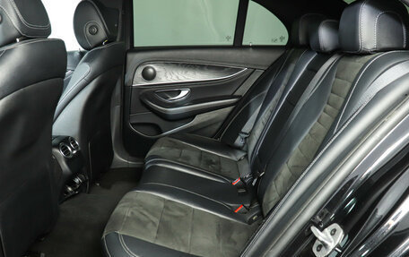 Mercedes-Benz E-Класс, 2019 год, 3 540 000 рублей, 10 фотография