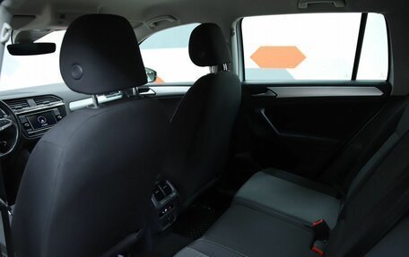 Volkswagen Tiguan II, 2021 год, 2 650 000 рублей, 16 фотография