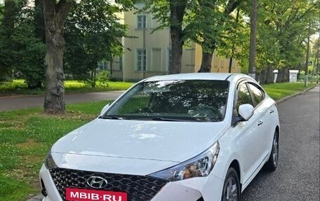 Hyundai Solaris II рестайлинг, 2020 год, 1 790 000 рублей, 11 фотография