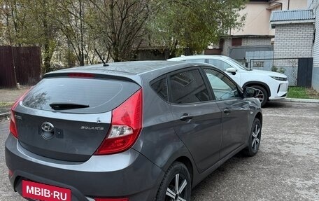 Hyundai Solaris II рестайлинг, 2013 год, 595 000 рублей, 4 фотография