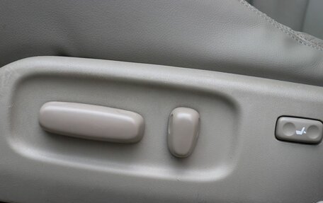 Toyota Avensis III рестайлинг, 2006 год, 999 000 рублей, 11 фотография