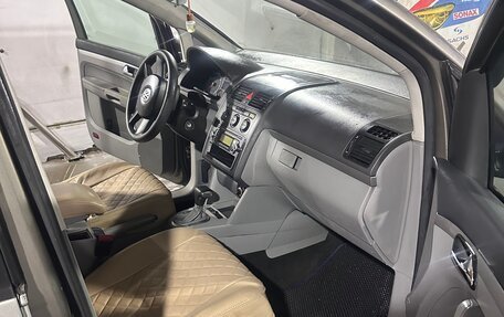 Volkswagen Touran III, 2006 год, 499 000 рублей, 9 фотография