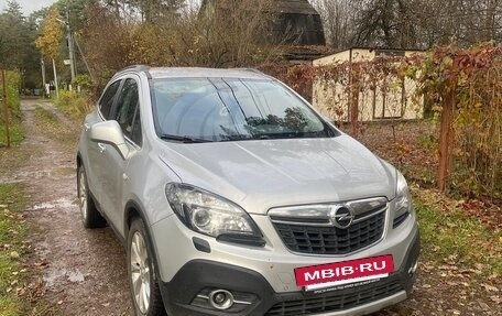 Opel Mokka I, 2014 год, 1 395 000 рублей, 2 фотография