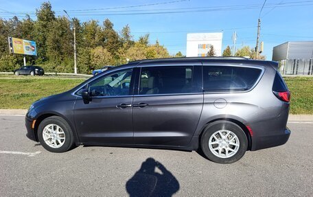 Chrysler Voyager, 2021 год, 3 300 000 рублей, 13 фотография